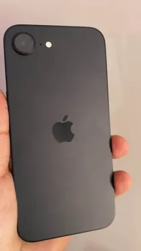 iPhone 16e 256GB. Saúde da bateria 100% original nunca trocada
