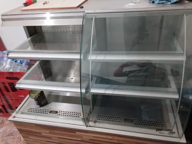 Balcão refrigerado para doces