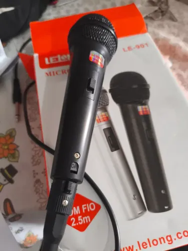 microfone lelong com fio 2.5m ótimo   preto ou branco.  