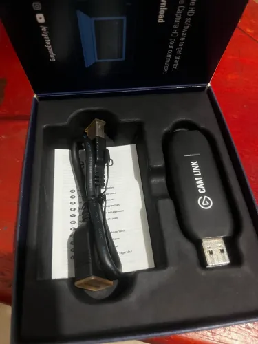 Placa de Captura Elgato Cam Link 4K - Completa na Caixa