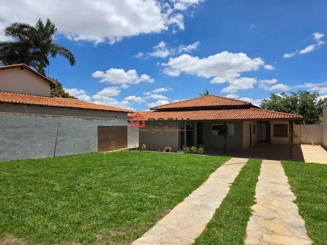 Condomínio RK - Casa reformada com armários, troco por lote no RK