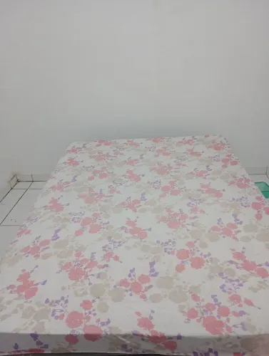 Vende-se Cama de Casal