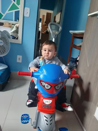 Motoca homem aranha vende ou troca por patinete ou bicicleta aro 12