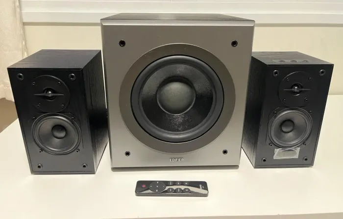 2 Monitores de áudio + subwoofer Bluetooth EDIFIER M601DB