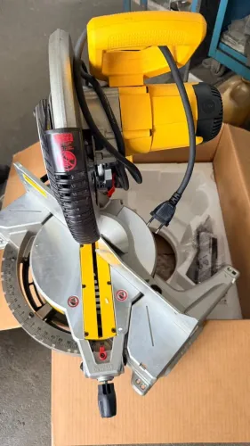 serra esquadria 12 300mm 1600 DWS 715-B2 Dewalt