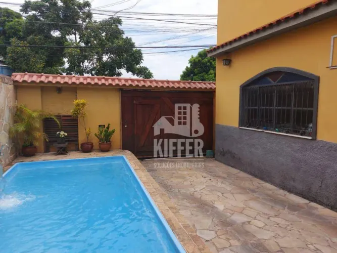 Casa com 6 dormitórios à venda, 134 m² por R$ 532.000,00 - Porto Novo - São Gonçalo/RJ