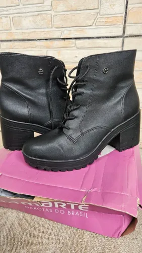 Bota de salto 39