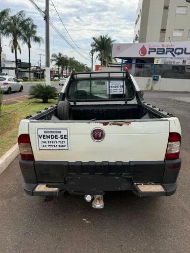 Fiat Strada 1.4 MPI Fire Flex 8V CS 2012