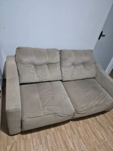 Sofá retrátil usado