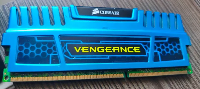 16 Gb DDR 3 1600Mhz
