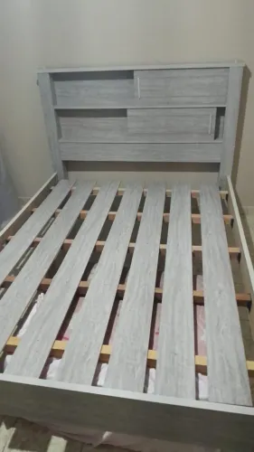 Cama (SEM COLCHÃO) Casal Amadeirada com Cabeceira Deslizante