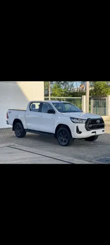 Toyota Hilux CD SR 4X4 2.8 TDI Diesel Aut. 2024