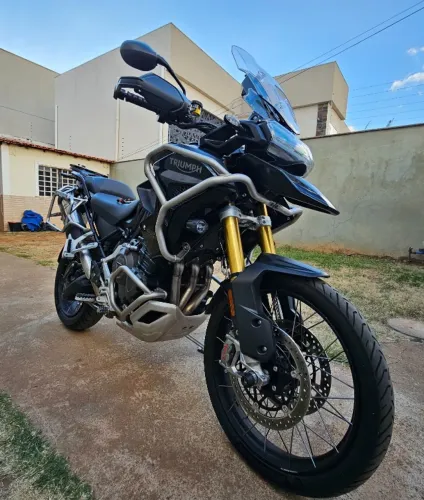 Tiger 1200 Black Edition 2024 - Único dono - na garantia - recheada de acessórios