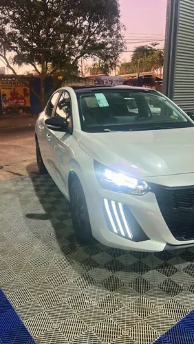 Peugeot 208 Style 1.0 Flex 6V 5P Mec. 2025