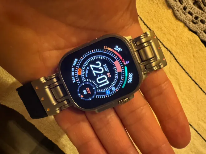 Apple Watch Ultra 2 Titanium