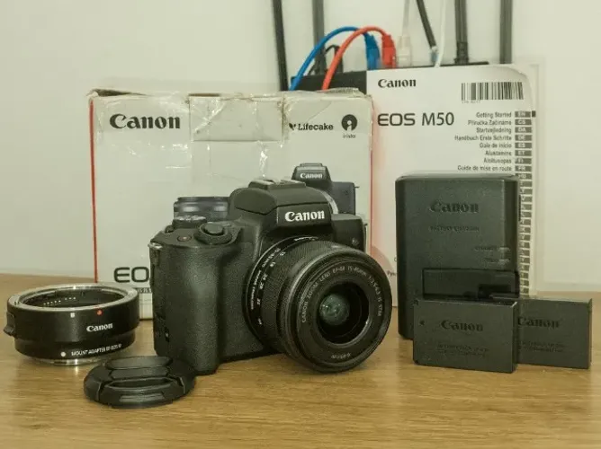 Canon EOS M50 + Adaptador EF-EOS M Canon + 2 Baterias [Reparo]