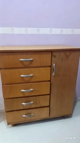 Cômoda semi nova