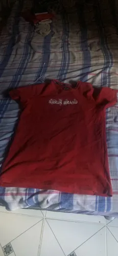 Vende-se camisa