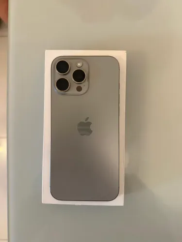 Iphone 16 pro max titânio natural 256GB