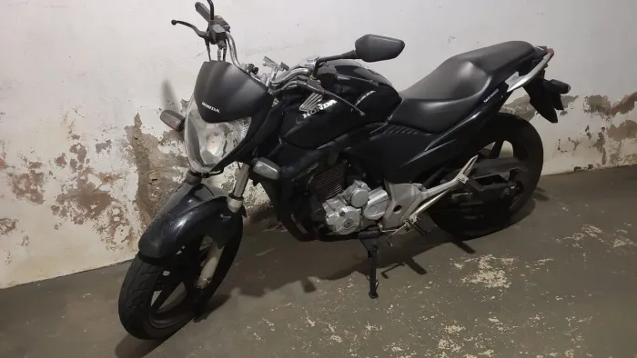 CB300R A VENDA