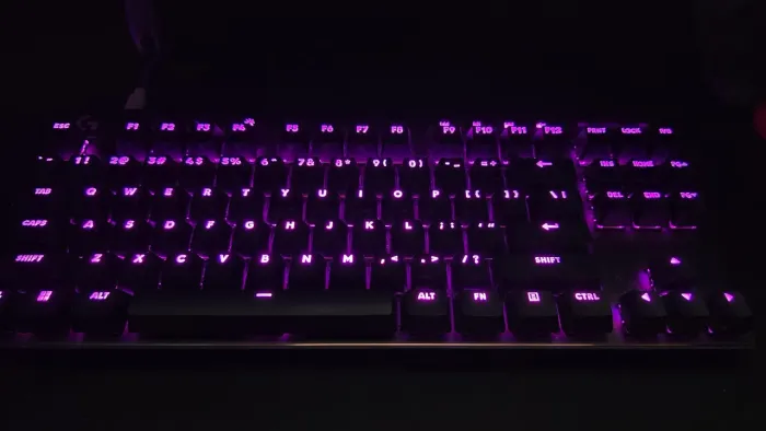 TECLADO MAGNÉTICO LOGITECH G PRO X TKL RAPID