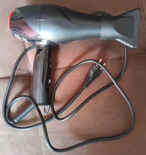 Secador Taiff Black Ion 2000W