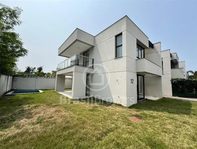 Casa de Condomínio à venda com 367,00m² e 3 quartos em Recreio dos Bandeirantes, Rio de Ja