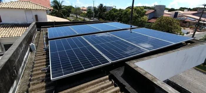 Inspeção e Limpeza de Usinas Solares