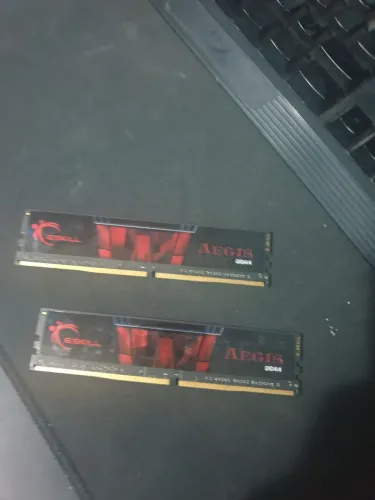 2 memórias ram 4gb ddr4 Aegis