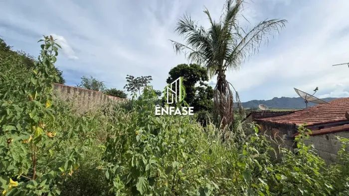 Lote com 360m² todo murado, no bairro Lago Azul - Igarapé - MG