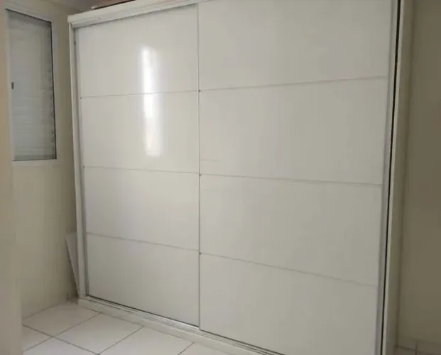 Guarda roupa de casal de MDF gigante 