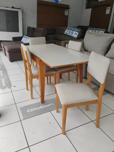 Mesa extensora de jantar 4 cadeiras