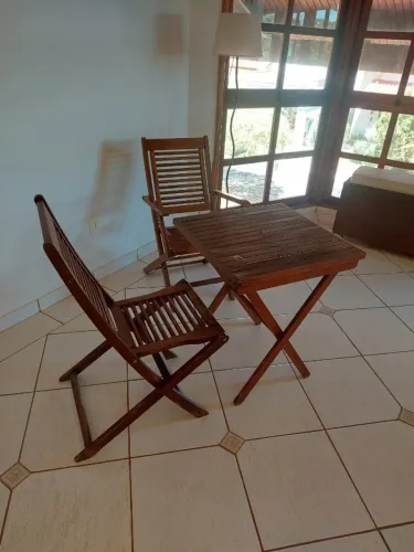 Conjunto Varanda / Bistrô Dobrável Tok&Stok Madeira Maciça (Mesa + 2 Cadeiras)
