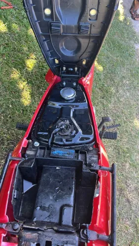 Vende-se ,moto revisada