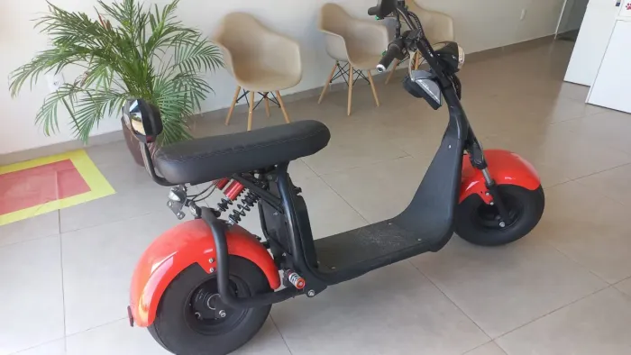Scooter eletrica gloov