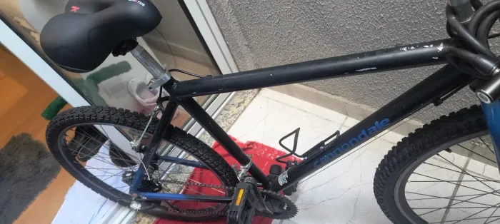 Bicicleta cannondale ?