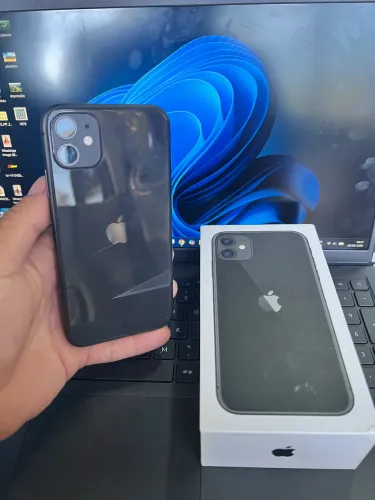 iPhone 11