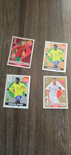 Figurinhas legend cr7 e lewa 2022 e vini junior 2026