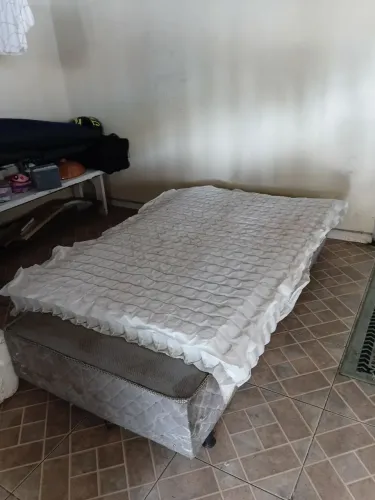 Base de solteiro + molas ensacadas casal