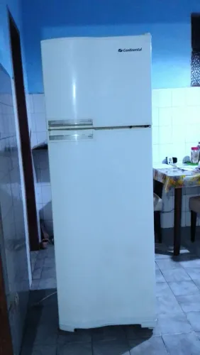 Hiper Geladeira Continental Duplex 370Lts Seminova completa Gelando muito bem R$1.200, urg