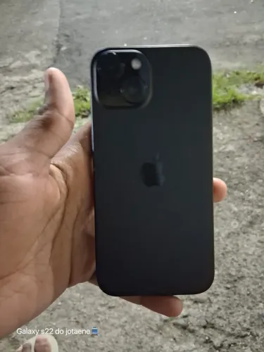 iPhone 15 limpo com 1 ano de seguro 