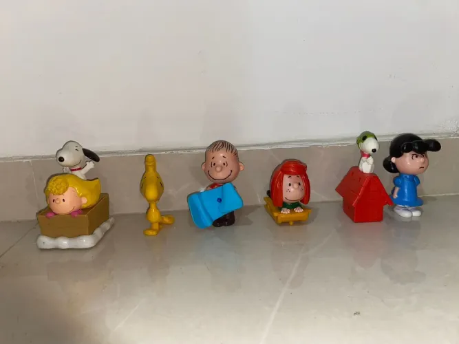 6 bonecos da coleção Snoop MC donalds