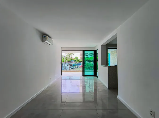Apartamento de 2 suítes com varanda gourmet e 2 vagas para locação