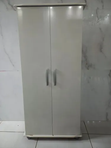 Armario multiuso 150,00  (Caruaru-pe 