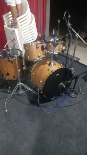 Aluguel de bateria acustica
