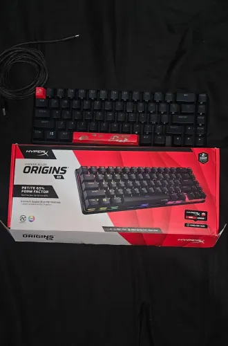 Teclado mecânico Hyperx alloy origins 65%