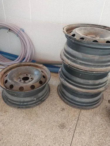 Vendo 4 roda aro 15