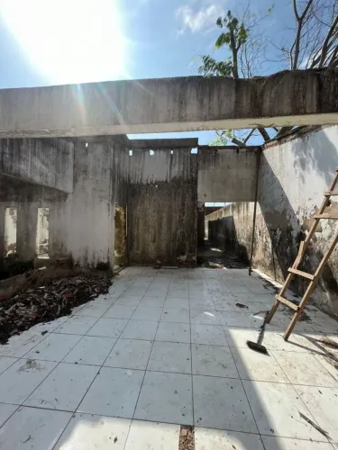 Terreno com Construção - Estrada da maioba (Financiável)
