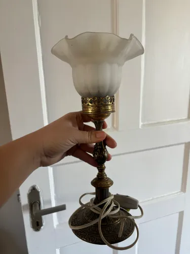 Abajour vintage de cobre com vidro leitoso