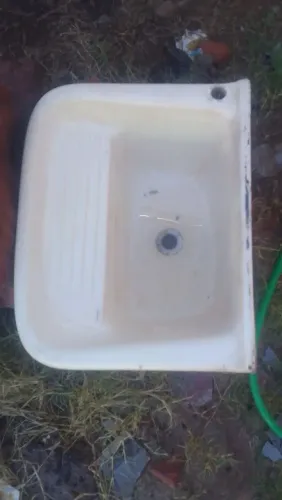 Tanque de roupa de louça 
